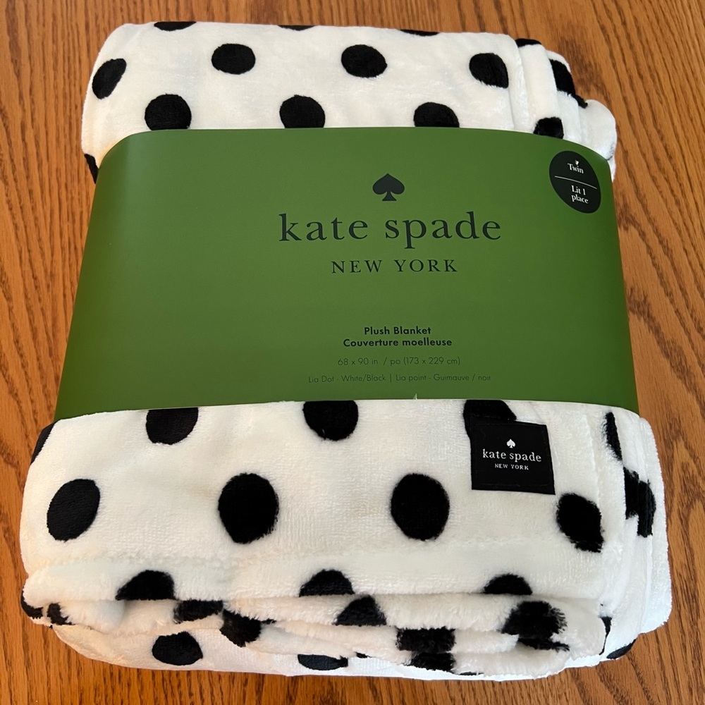 Kate Spade Twin Fleece White with Black Polka Dot Blanket